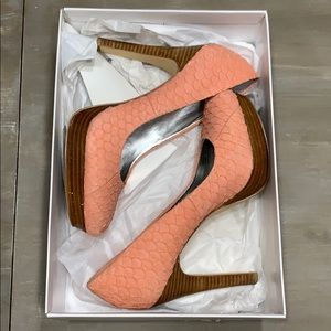 Calvin Klein Kendall